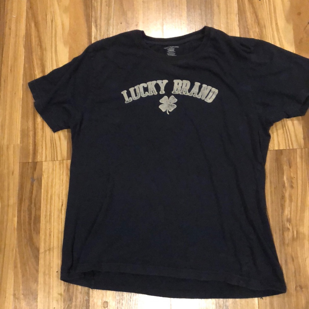 2 👕/$20- Lucky Brand Crewneck S/S Tee